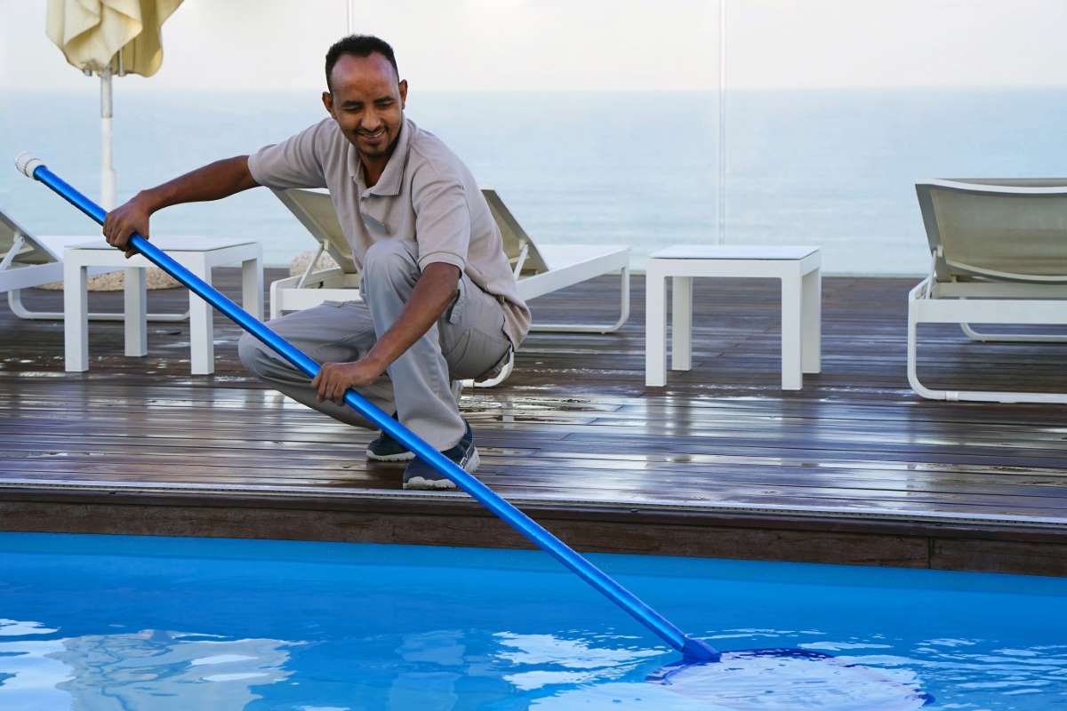 How to Motivate Pool Service Employees (That Actually Stay)