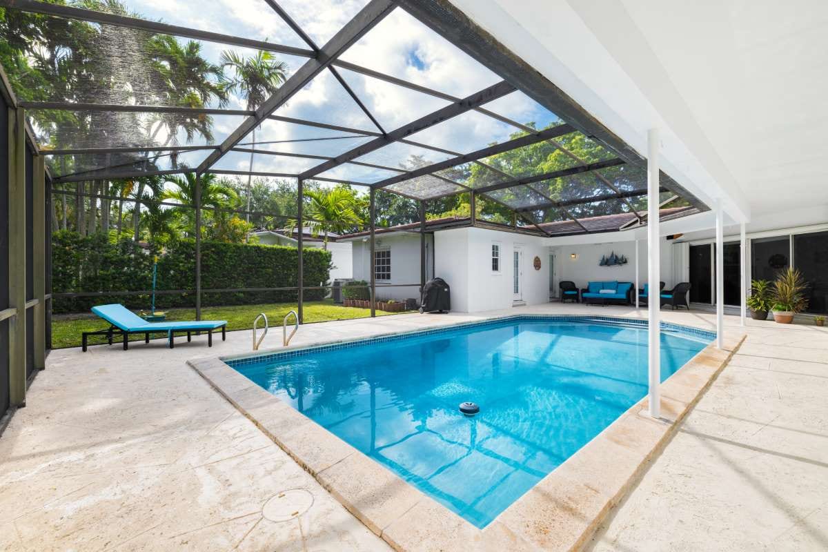 Buy Pool Routes in Pleasanton, Oceanside, San Buenaventura, Fresno, and Victorville, California — pool service business insights