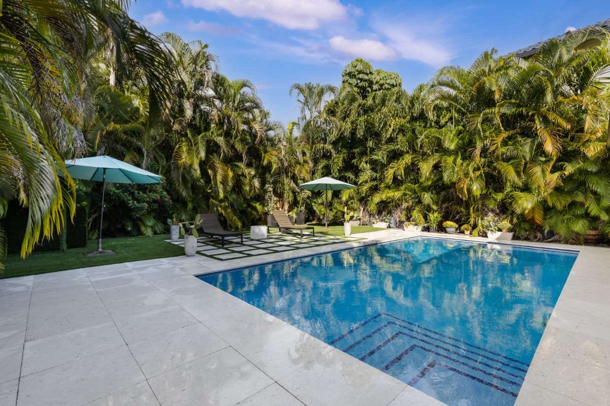 Common Pool Plumbing Issues and Their Quick Fixes — pool service business insights