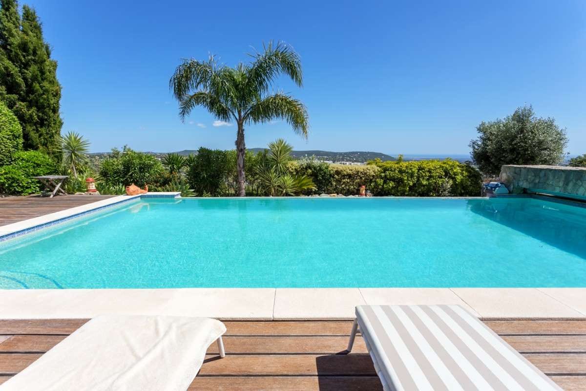 How to Build a Pool Route: Tarpon Springs, Clearwater, Port Orange, Poinciana, Gainesville, FL — pool service business insights