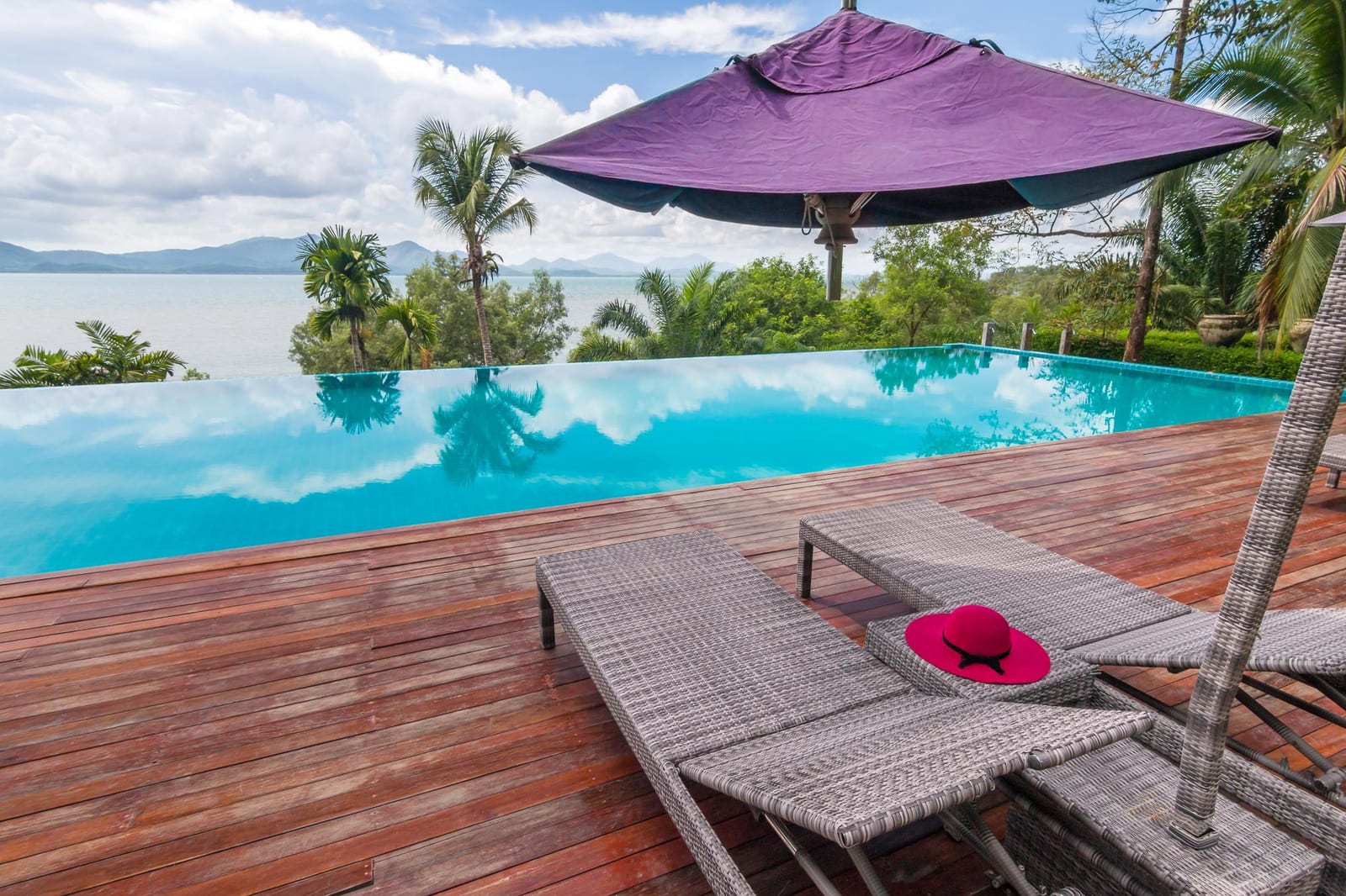 How to Design Eye-Catching Marketing Materials for Pool Routes — pool service business insights