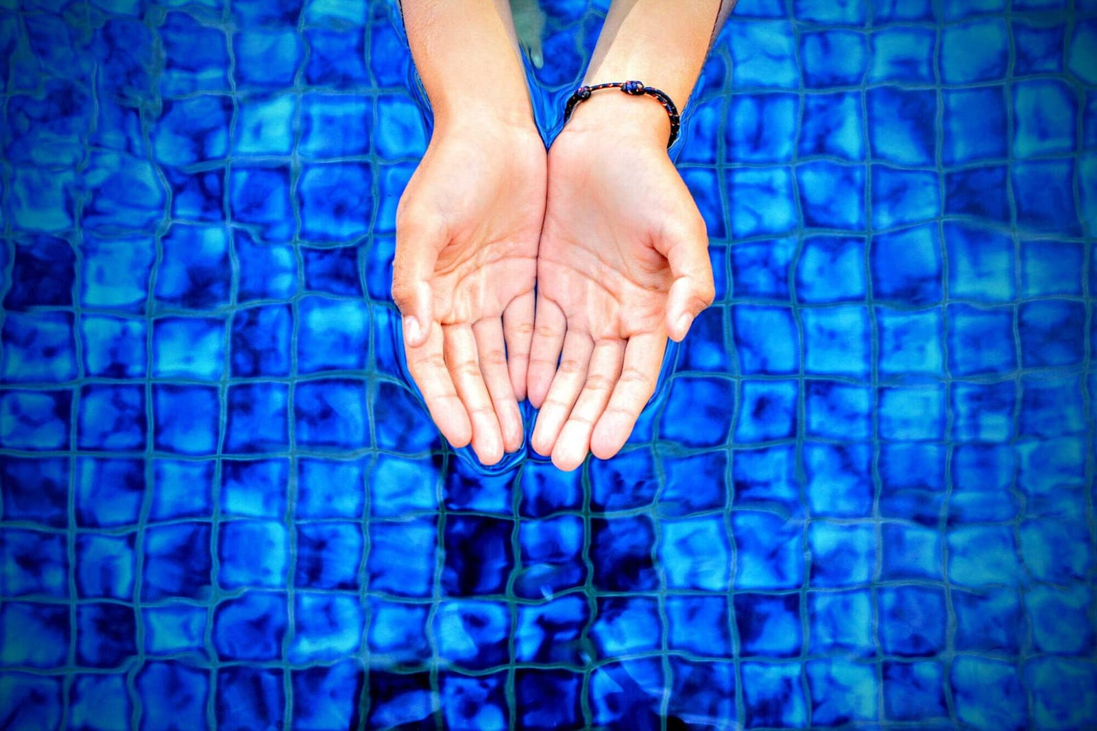 How to Know If Pool Cleaning Is the Right Business for You — pool service business insights
