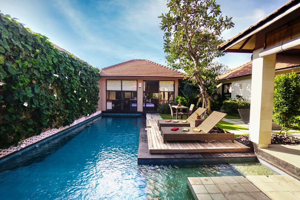 How to Start a Pool Cleaning Business: Cape Coral, Hernando, Coconut Creek, Miami, and Tamarac, FL — pool service business insights
