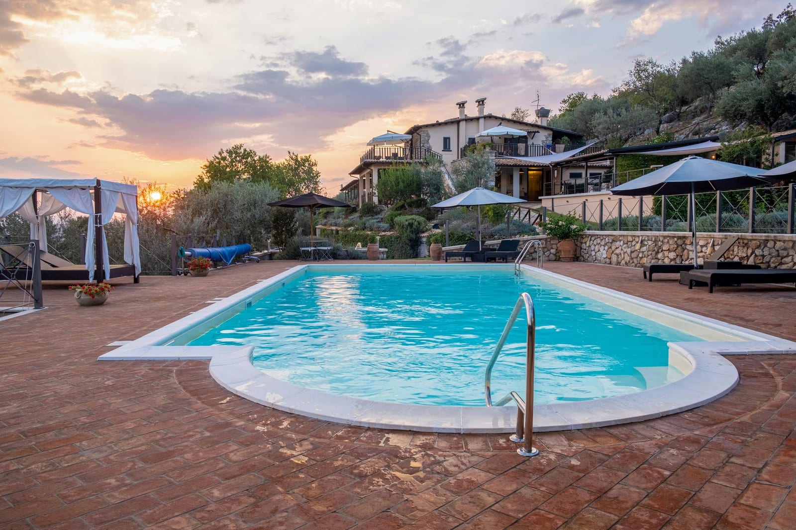 Keeping Morale High During Heatwaves in Palm Coast, Florida — pool service business insights