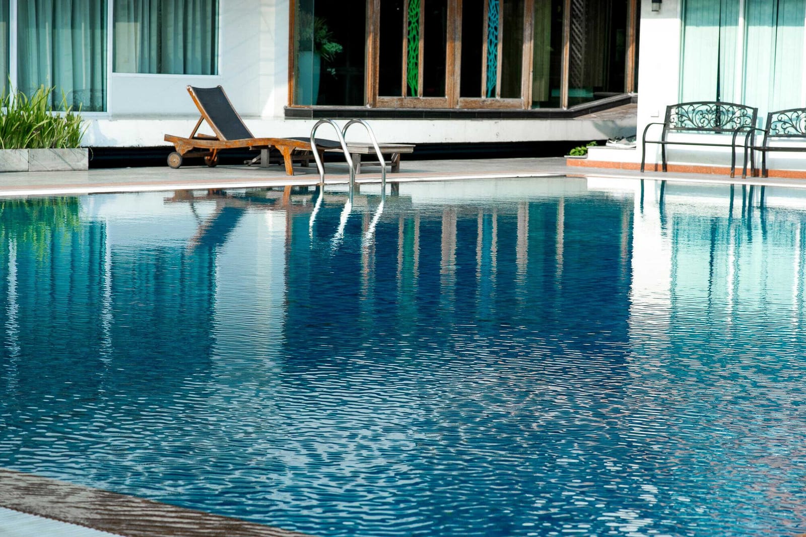 Pool Equipment Longevity: What Homeowners Expect Today — pool service business insights