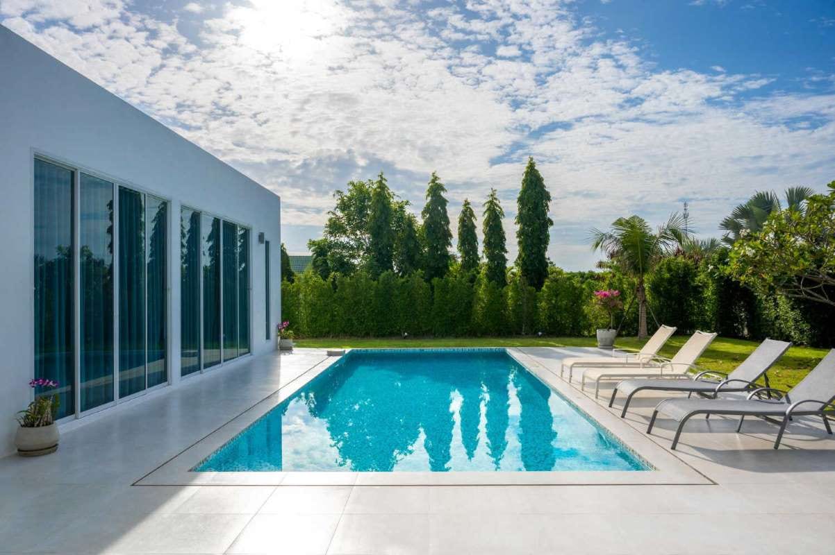 Pool Route Growth in Las Vegas: Best Practices Used by Top Professionals — pool service business insights