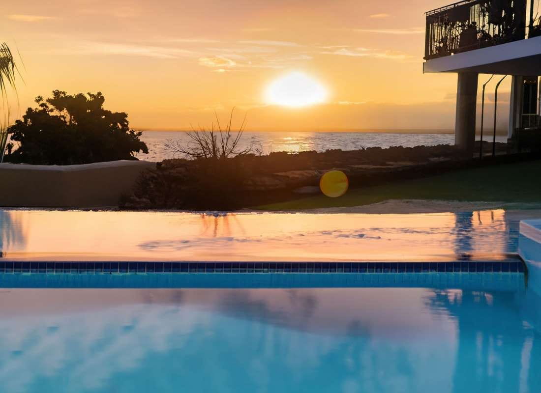 Pros and cons of Owning a Pool Route Owning a Pool Route in Florida: Insights for Bradenton, Hialeah, Carrollwood, West Melbourne, and Clearwater — pool service business insights