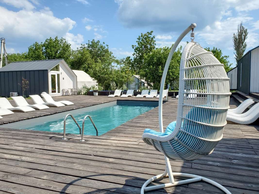 What is a Pool Service Route: Clearwater, FL; Houston, FL; Irving, Dallas County, TX; Arlington, Tarrant County, TX; Killeen, Bell County, TX — pool service business insights