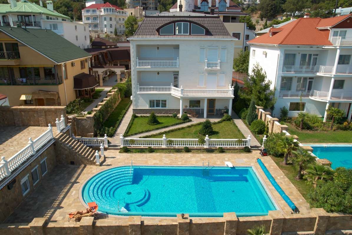 Why New Housing Subdivisions Increase Pool Route Value — pool service business insights
