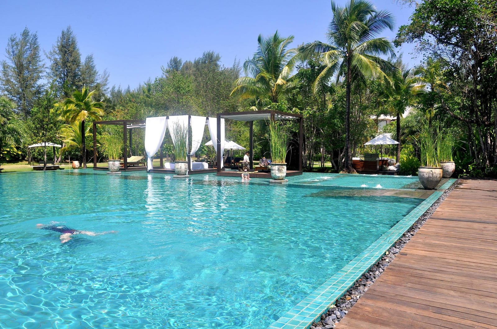 Why Offering “Next Day” Service Pays Off in Davie, Florida — pool service business insights