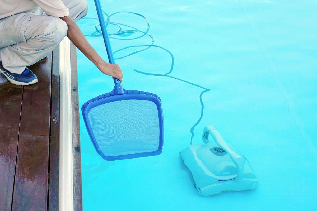 Why Pool Service Has Strong Potential in Expanding Metro Areas — pool service business insights