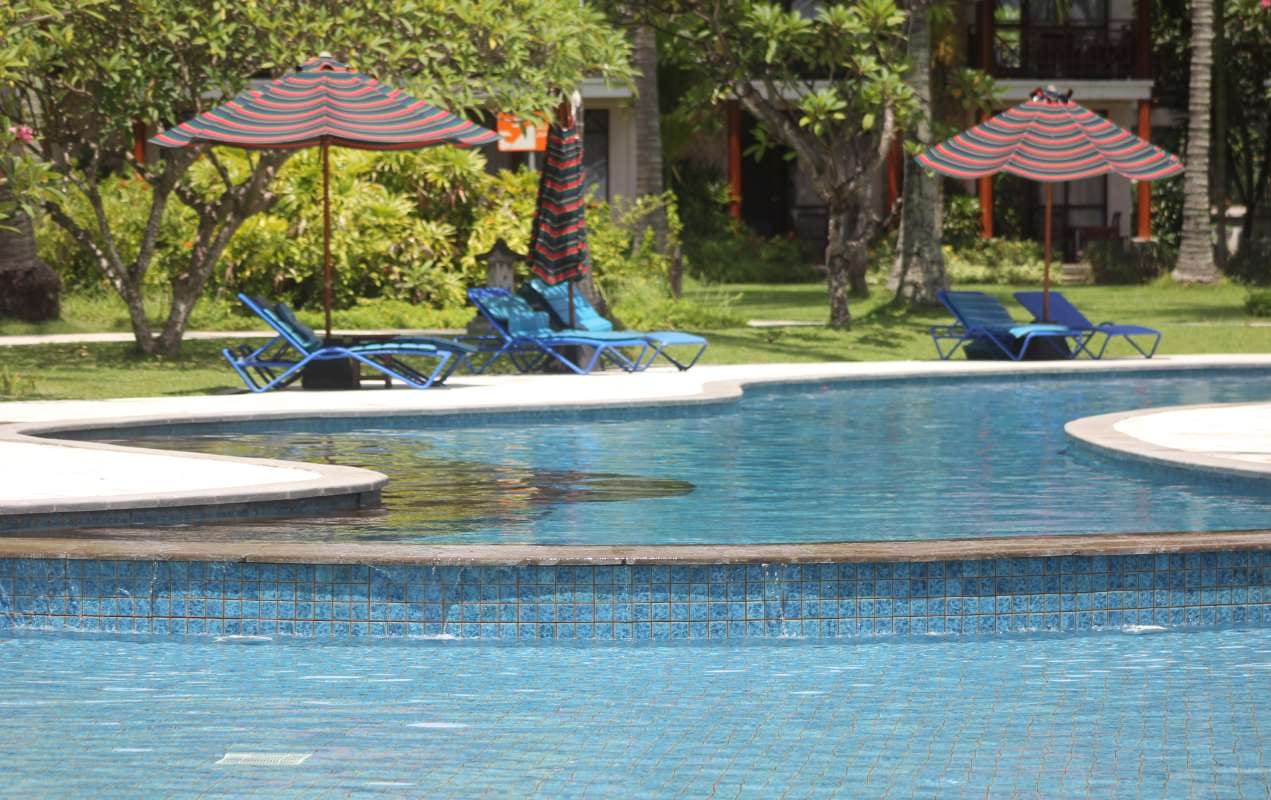 Why Scottsdale Homeowners Prefer Weekly Pool Checkups — pool service business insights