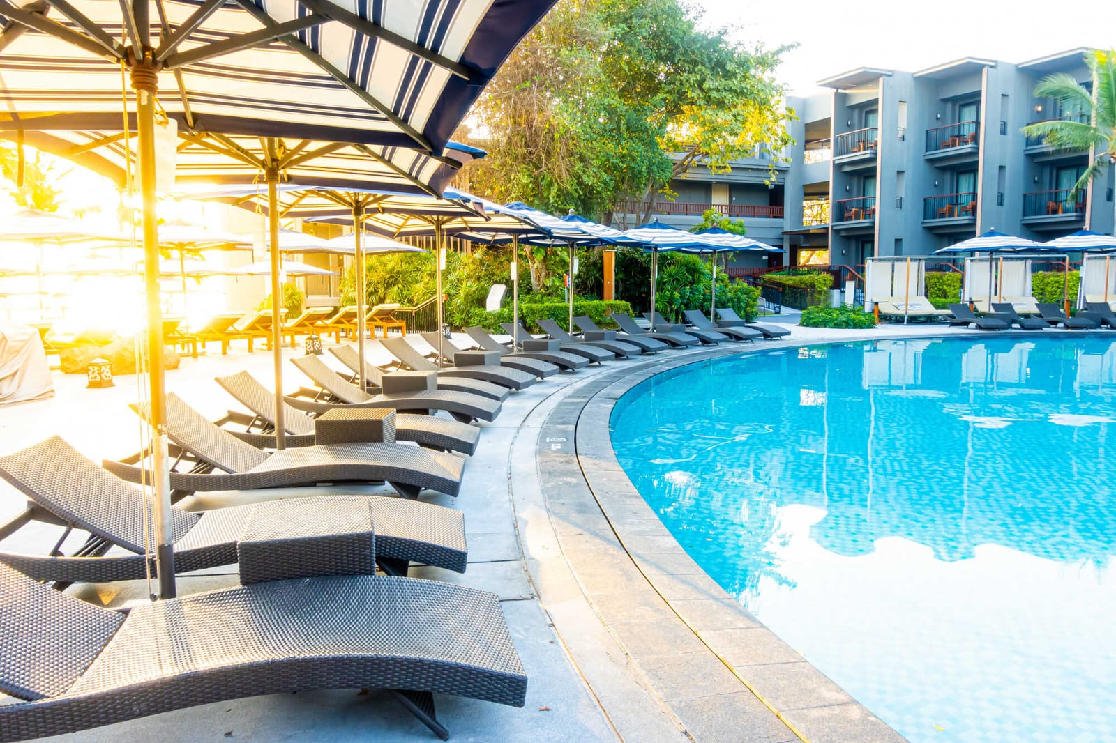 Why Tampa’s Climate Creates Year-Round Pool Service Demand — pool service business insights