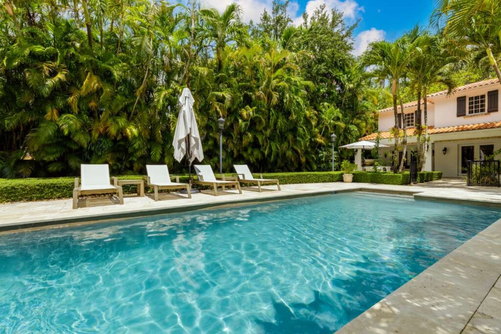 Pool Routes for Sale in St. Augustine, Winter Springs, Safety Harbor, Davie, and Aventura, Florida: Premium Pool Routes