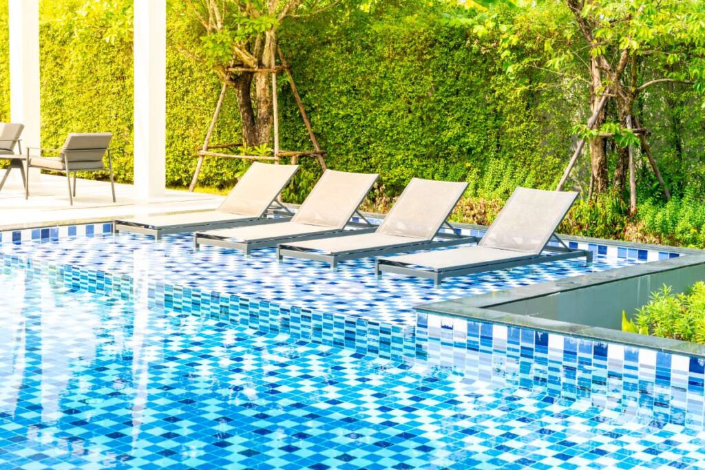 Key Differences in Pool Care Between Northern and Southern Texas